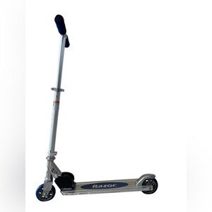 Razor A2 Kick Scooter - Blue